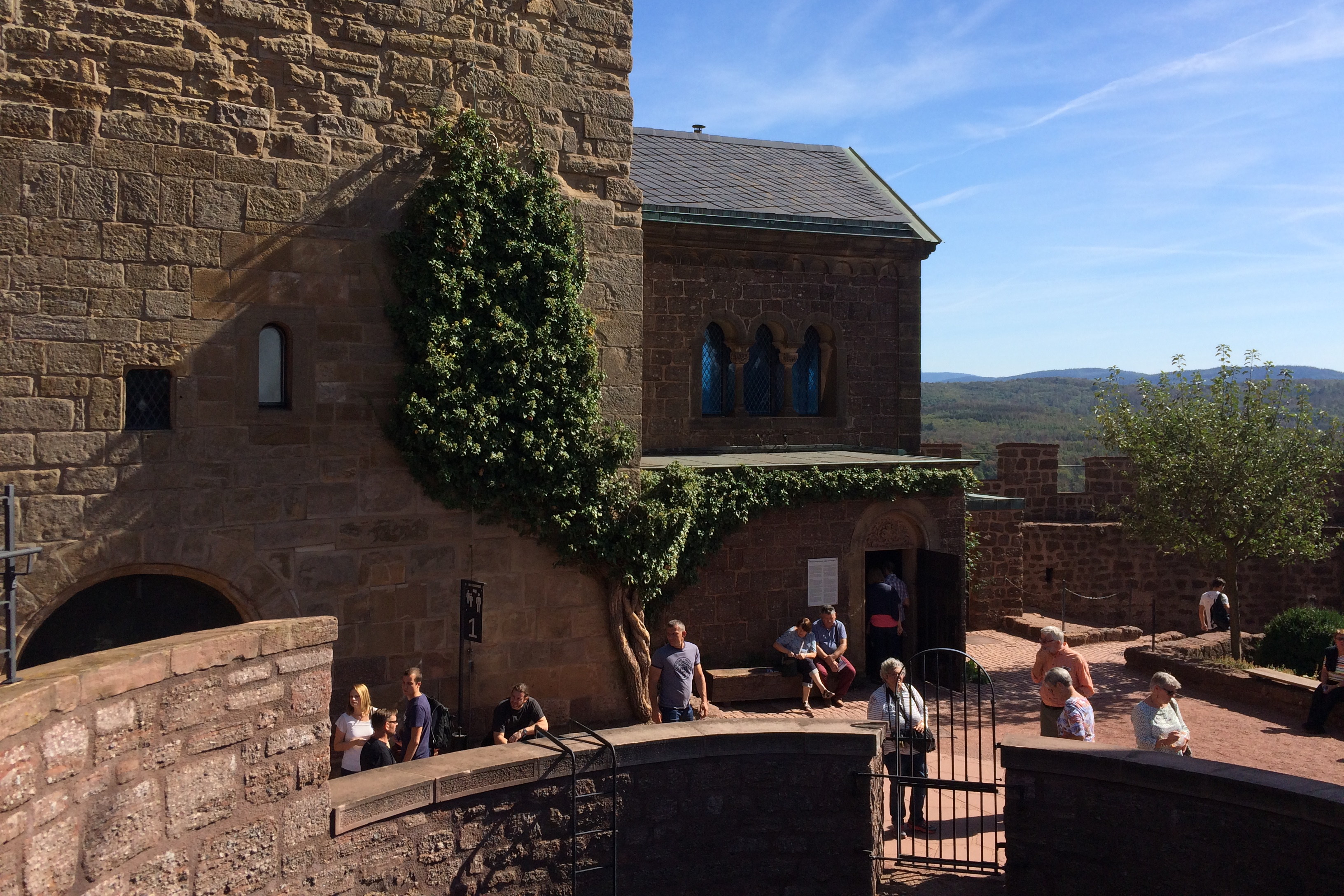 2018-09-16 Besuch der Wartburg_carousel